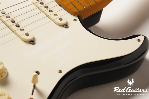 ST57-650 - 2 Tone Sunburst